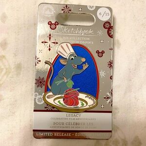 Disney Ratatouille sketchbook limited release collector pin
